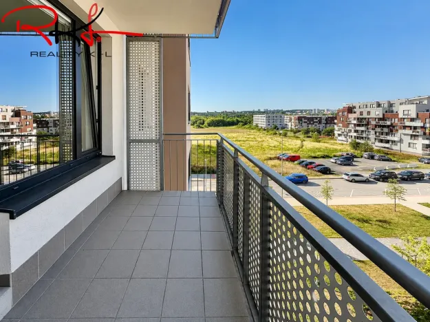Pronájem bytu 1+kk, Praha, Honzíkova, 27 m2