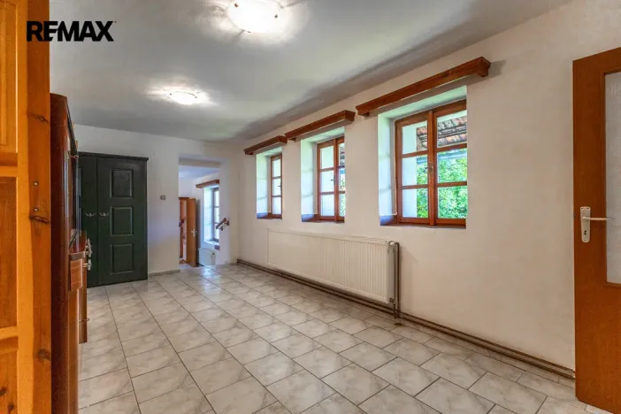 Prodej rodinného domu, Čečelice, Dlážděná, 450 m2