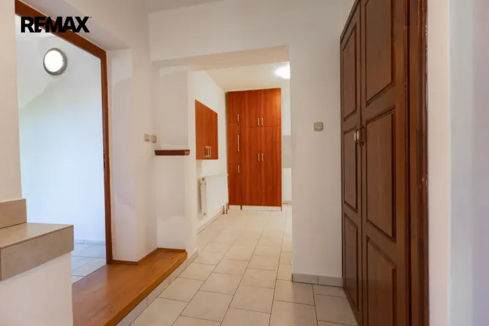 Prodej rodinného domu, Čečelice, Dlážděná, 450 m2