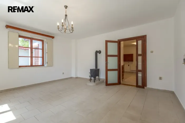 Prodej rodinného domu, Čečelice, Dlážděná, 450 m2