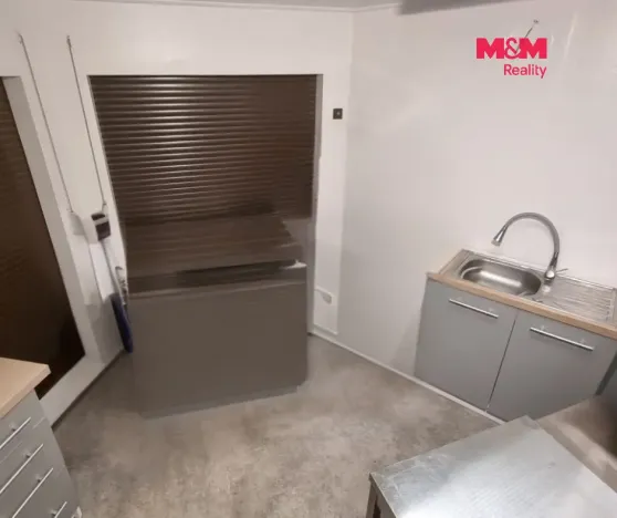 Pronájem obchodního prostoru, Český Těšín, Nádražní, 18 m2