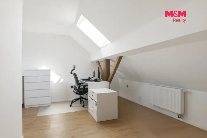 Prodej rodinného domu, Stěžery, Lipová, 250 m2