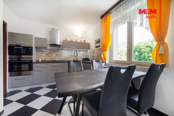 Prodej rodinného domu, Lichkov, 300 m2
