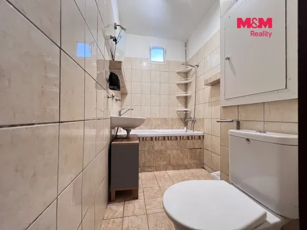 Prodej bytu 3+1, Olomouc - Povel, Nedvědova, 58 m2
