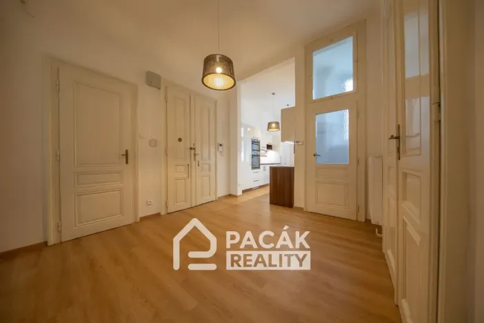 Pronájem bytu 3+1, Olomouc, Kollárovo nám., 123 m2