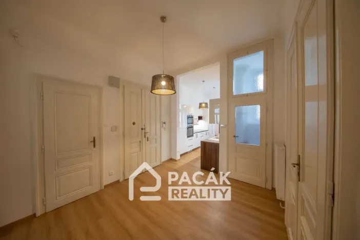 Pronájem bytu 3+1, Olomouc, Kollárovo nám., 123 m2