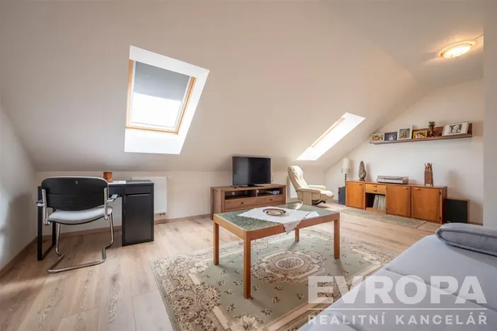 Prodej rodinného domu, Řevnice, Čs. armády, 132 m2