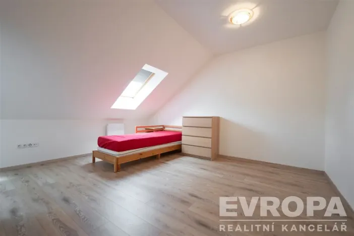 Prodej rodinného domu, Řevnice, Čs. armády, 173 m2