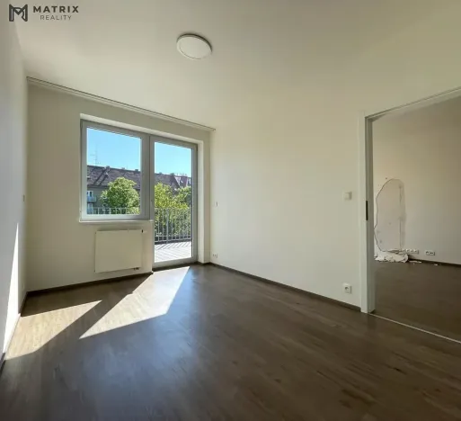 Pronájem bytu 2+kk, Praha - Libeň, U Rokytky, 76 m2