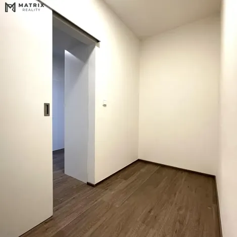 Pronájem bytu 2+kk, Praha - Libeň, U Rokytky, 76 m2