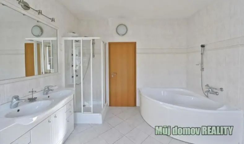 Pronájem vily, Praha - Smíchov, Nový Zlíchov, 801 m2
