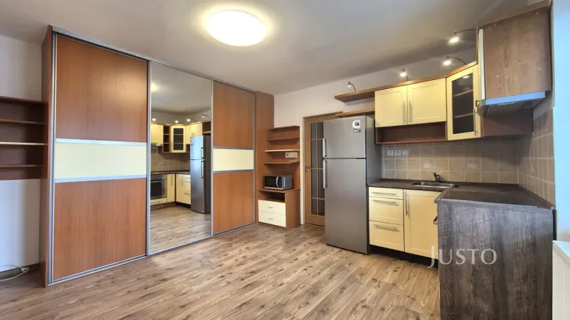 Pronájem bytu 2+kk, Písek - Budějovické Předměstí, Nádražní, 32 m2