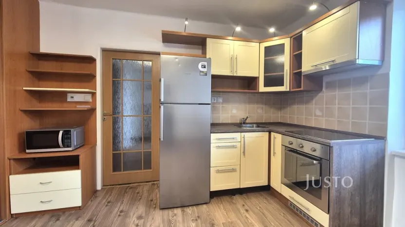Pronájem bytu 2+kk, Písek - Budějovické Předměstí, Nádražní, 32 m2