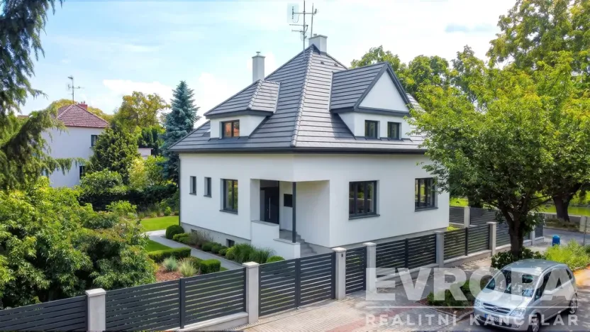Prodej rodinného domu, Břeclav, Sokolovská, 300 m2