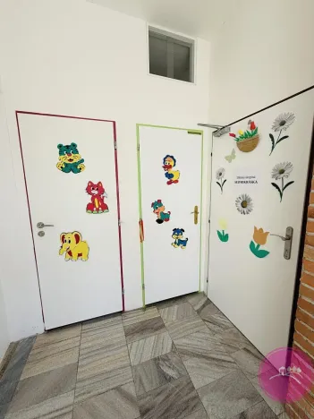 Pronájem kanceláře, Dolany, 110 m2
