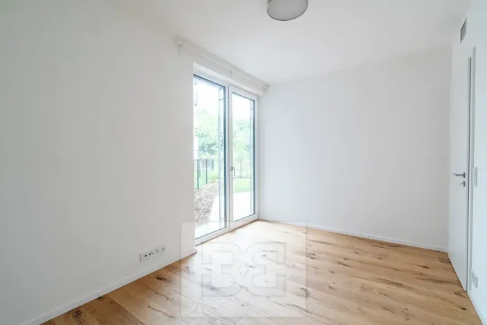 Pronájem bytu 2+kk, Praha - Radlice, U Komína, 55 m2