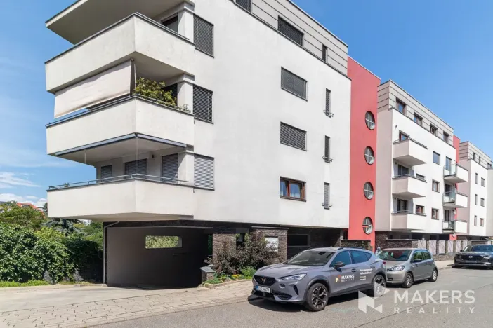 Pronájem bytu 3+kk, Praha - Smíchov, U Dívčích hradů, 100 m2