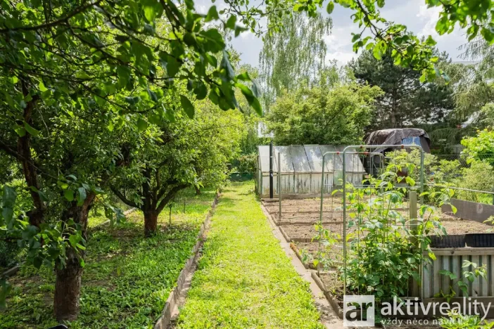 Pronájem chaty, Praha - Uhříněves, Středohorská, 35 m2