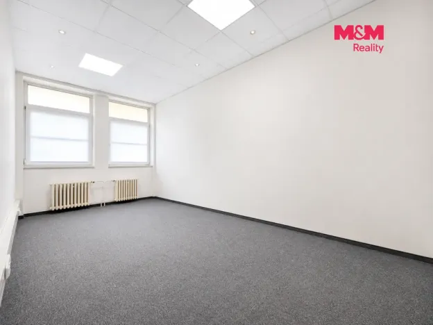 Pronájem kanceláře, Sokolov, Závodu míru, 50 m2