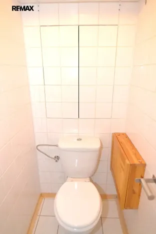 Pronájem bytu 1+kk, Praha - Modřany, Semická, 29 m2