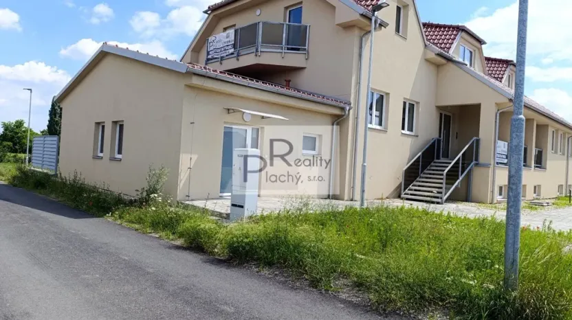 Prodej bytu 2+kk, Hevlín, 69 m2