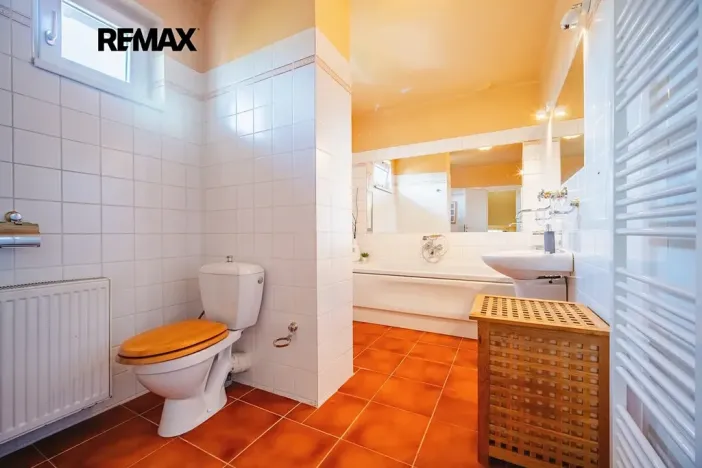 Prodej bytu 6+kk a větší, Doksy, Okružní, 412 m2