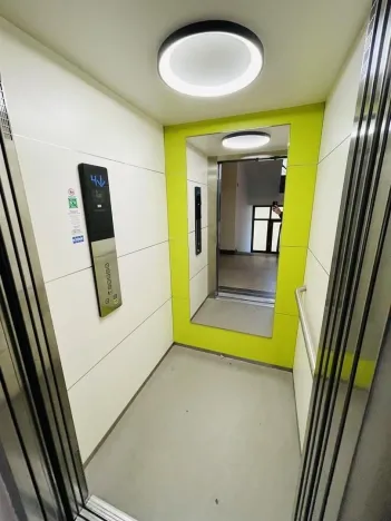 Pronájem bytu 2+kk, Praha - Vršovice, Na spojce, 45 m2