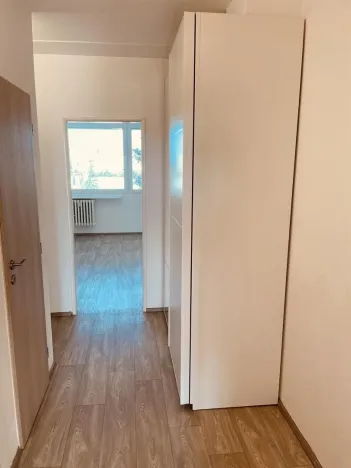 Pronájem bytu 2+kk, Praha - Kamýk, Pšenčíkova, 43 m2