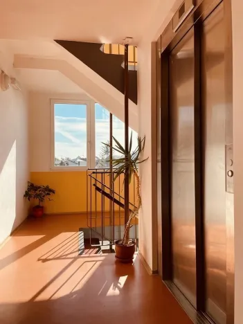 Pronájem bytu 2+kk, Praha - Kamýk, Pšenčíkova, 43 m2