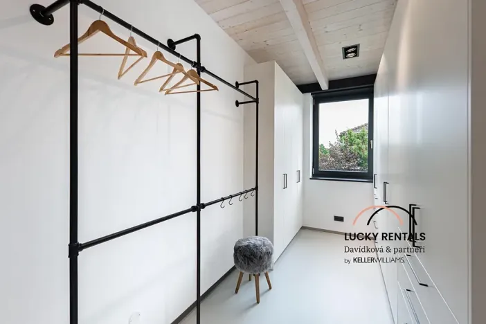 Prodej rodinného domu, Velké Popovice, Na Větrově, 221 m2