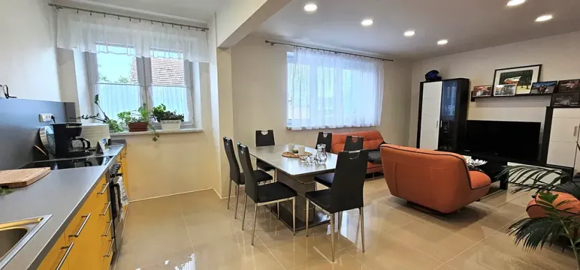 Pronájem bytu 2+kk, Rajhrad, Vrázova, 80 m2
