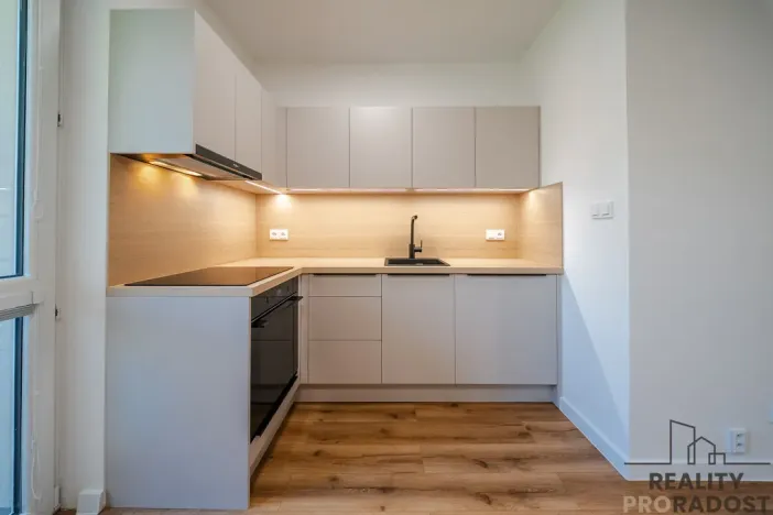 Prodej bytu 1+kk, Ostrava - Poruba, Sokolovská, 22 m2