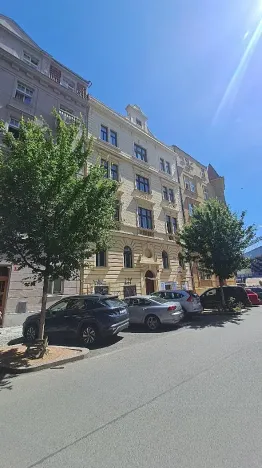 Prodej bytu 3+kk, Praha - Bubeneč, Jana Zajíce, 63 m2