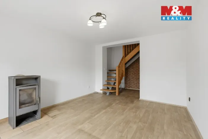 Prodej rodinného domu, Kněževes, U haldy, 155 m2