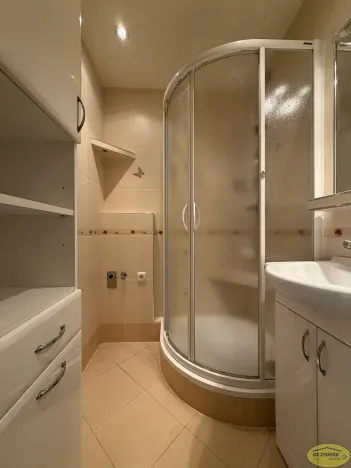 Pronájem bytu 1+1, Zlín, Zborovská, 31 m2