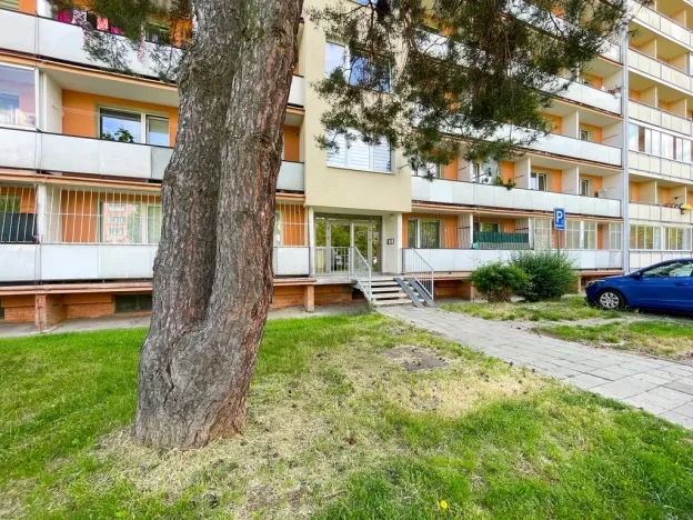 Pronájem bytu 2+kk, Olomouc - Neředín, Politických vězňů, 37 m2