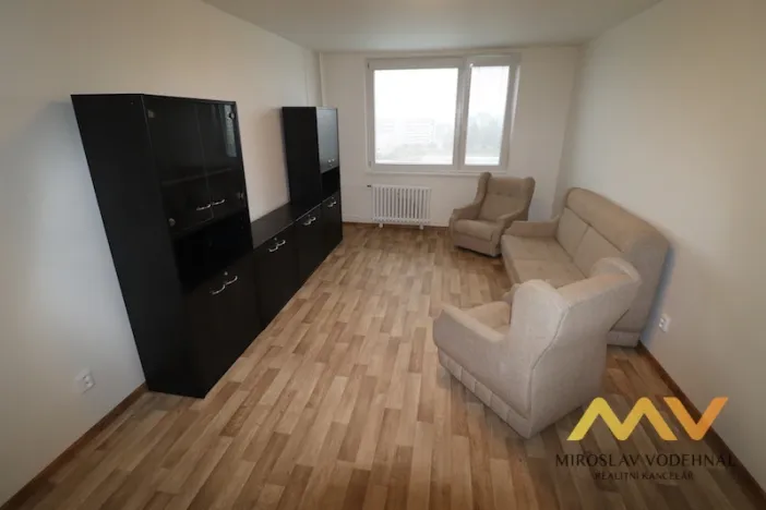 Pronájem bytu 2+kk, Hradec Králové - Nový Hradec Králové, třída Edvarda Beneše, 42 m2