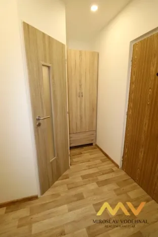 Pronájem bytu 2+kk, Hradec Králové - Nový Hradec Králové, třída Edvarda Beneše, 42 m2