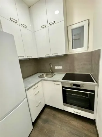 Pronájem bytu 2+kk, Praha - Žižkov, Husitská, 45 m2