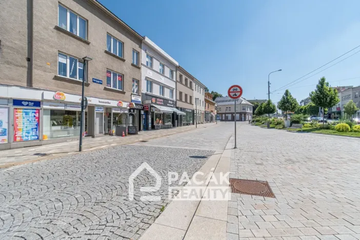 Prodej obchodního prostoru, Zlín, třída Tomáše Bati, 247 m2