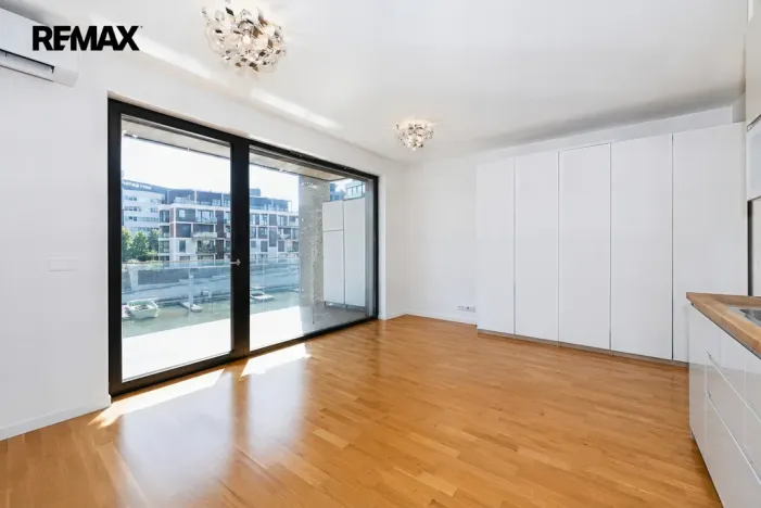 Pronájem bytu 1+kk, Praha, Smrčkova, 32 m2