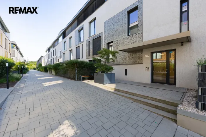 Pronájem bytu 1+kk, Praha, Smrčkova, 32 m2