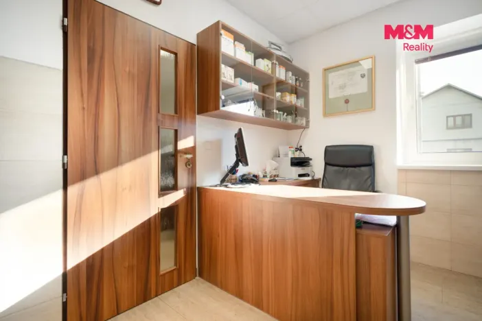 Prodej obchodního prostoru, Lázně Bohdaneč, Škroupova, 107 m2