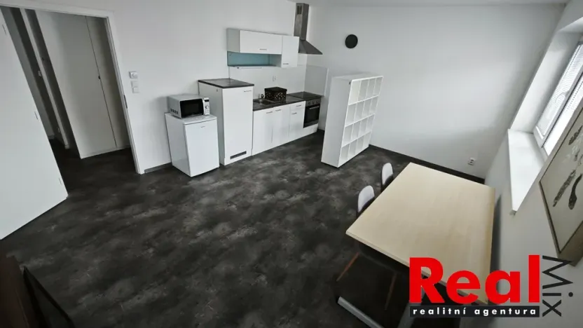 Pronájem bytu 1+kk, Brno, Skorkovského, 30 m2