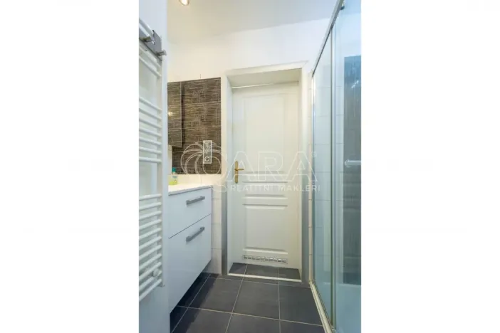 Pronájem bytu 2+kk, Praha - Karlín, Thámova, 43 m2
