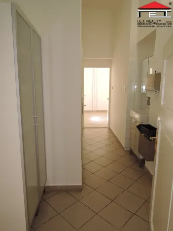 Pronájem kanceláře, Praha - Staré Město, Týnská, 114 m2