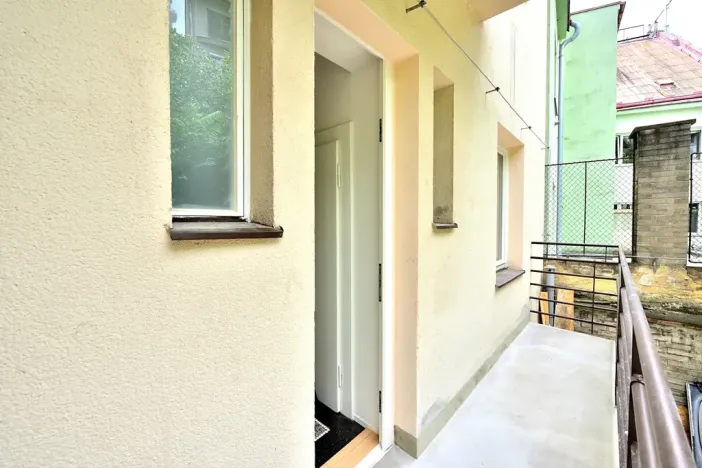 Pronájem bytu 3+kk, Praha - Kobylisy, Na Stírce, 82 m2