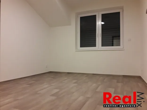 Pronájem bytu 3+kk, Rajhradice, Opatovická, 95 m2