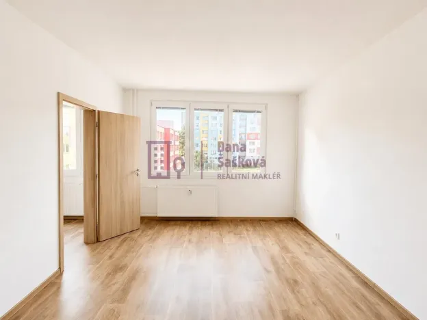 Prodej bytu 1+1, Jindřichův Hradec, sídliště Vajgar, 42 m2
