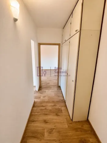 Prodej bytu 1+1, Jindřichův Hradec, sídliště Vajgar, 42 m2